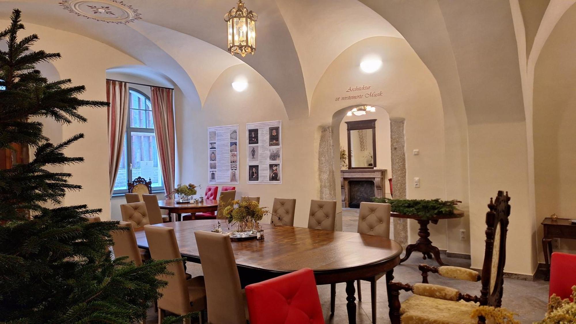 Stadtpalais Merkur-Apartment Maximal 2 Personen 包岑 外观 照片