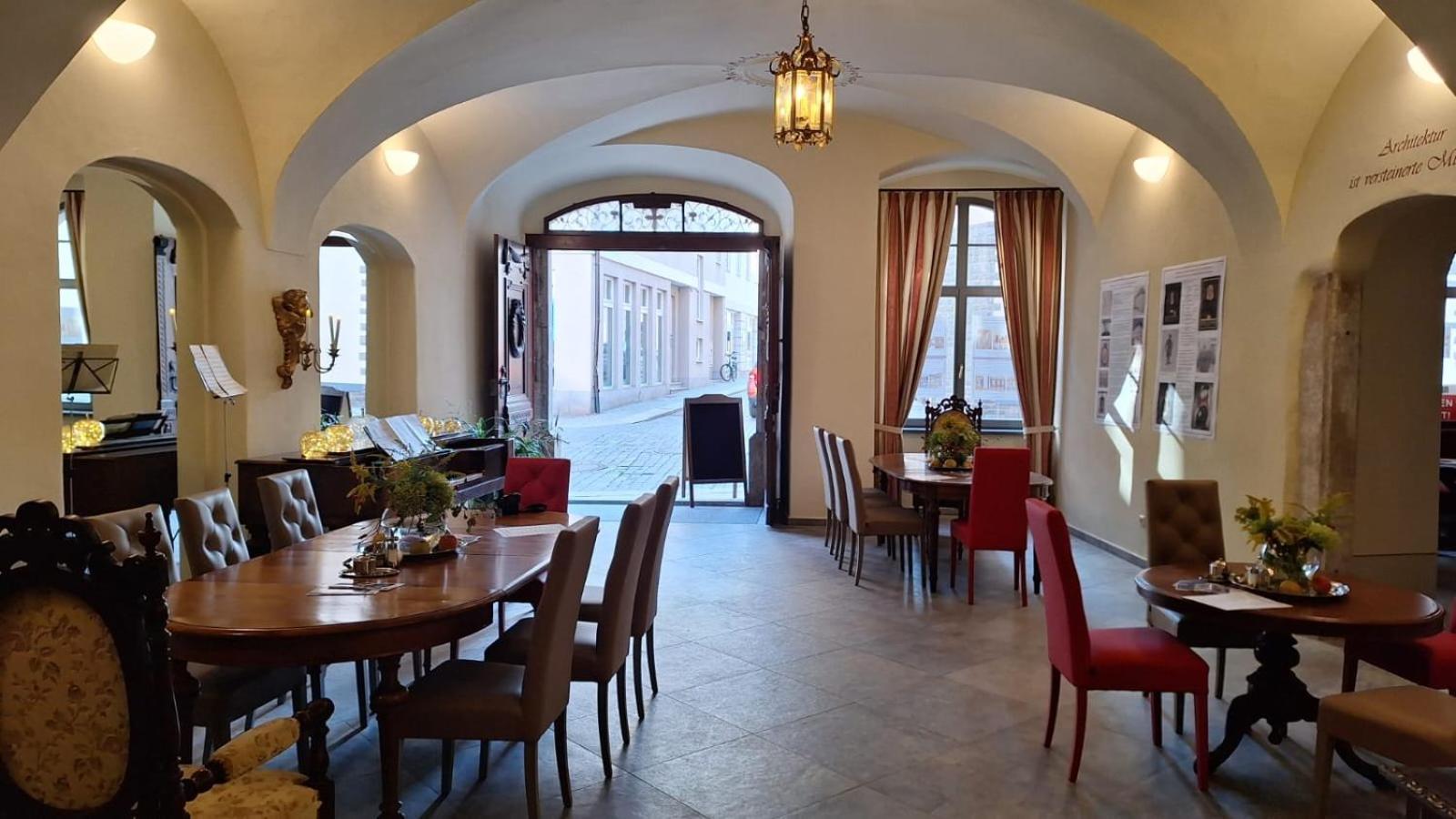Stadtpalais Merkur-Apartment Maximal 2 Personen 包岑 外观 照片